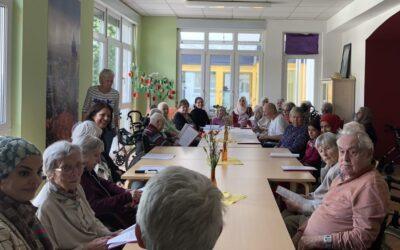 Muttertag: Besuch im Altenheim