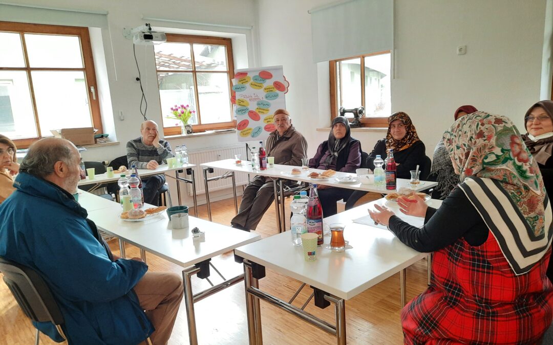 Senior:innen tauschen sich aus! „Früher war alles besser…da waren wir willkommen.“