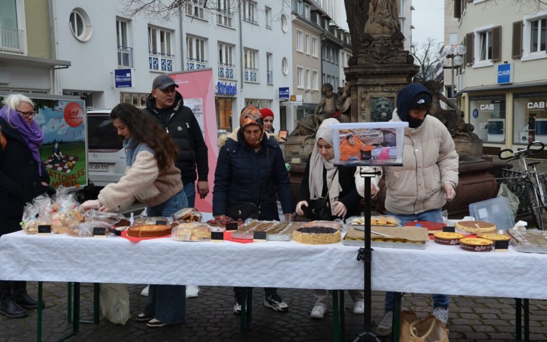 Spenden-Marathon mit Kuchenstand für die Erdbebenopfer in der Türkei und Syrien