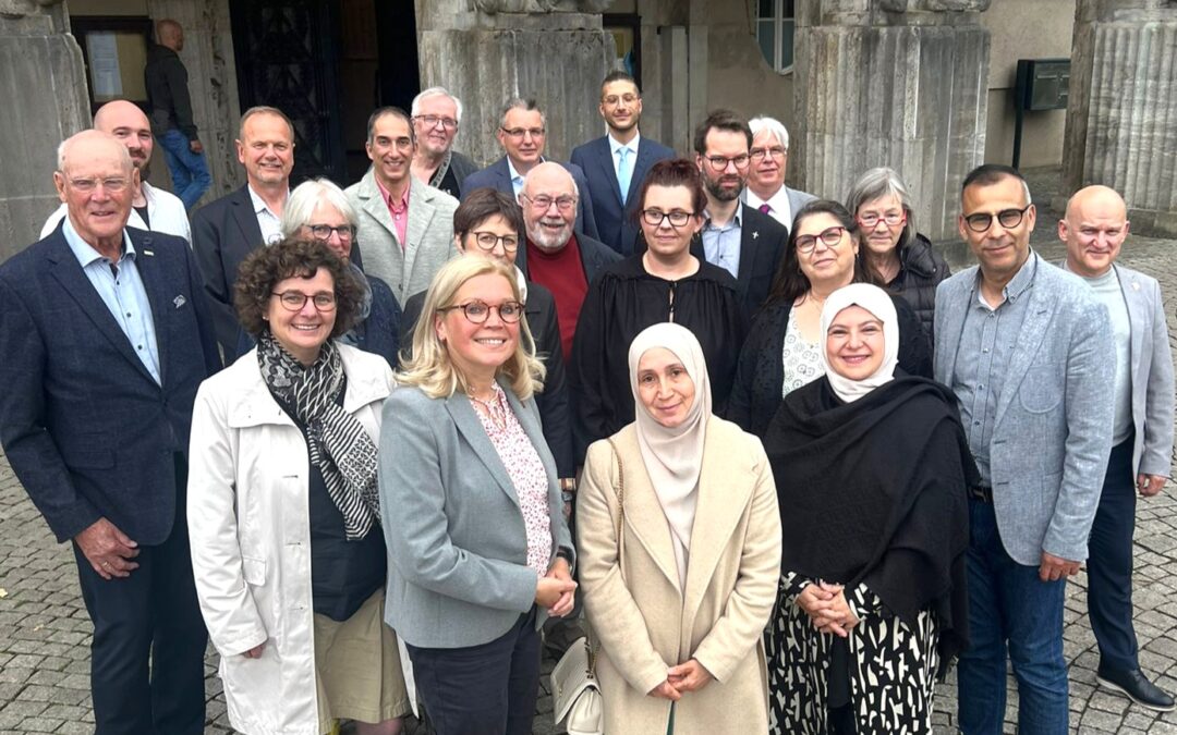 Interreligiöser Austausch im Rathaus