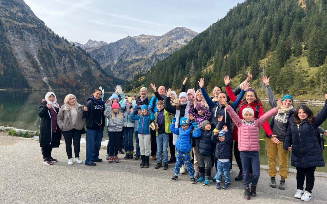 Fit und Verbunden! Wanderung am Vilsalpsee im Rahmen des FIVE-Projekts
