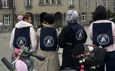 2. Fancy Women Bike Ride